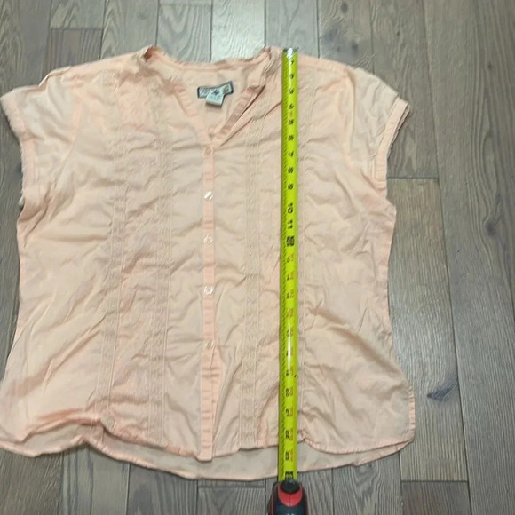 Caribbean Joe Peach Embroidered Blouse Size Large. Excellent Preowned Condition. - Picture 3 of 5